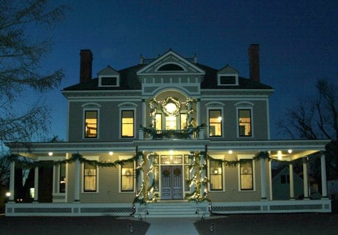 dayton house decorated for christmas